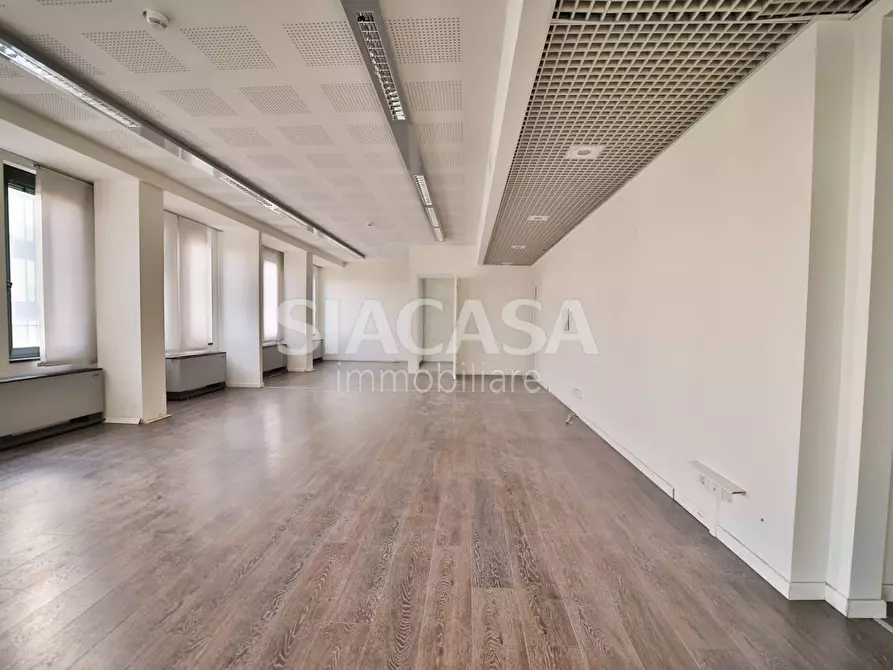 Immagine 30 di Ufficio in affitto  in VIA TORRI BIANCHE a Vimercate
