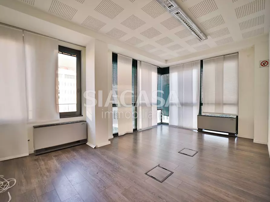 Immagine 22 di Ufficio in affitto  in VIA TORRI BIANCHE a Vimercate