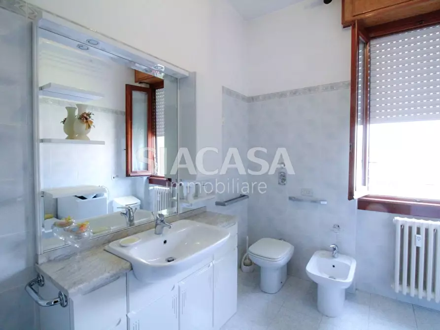 Immagine 11 di Appartamento in vendita  in Via Manzoni a Bellusco