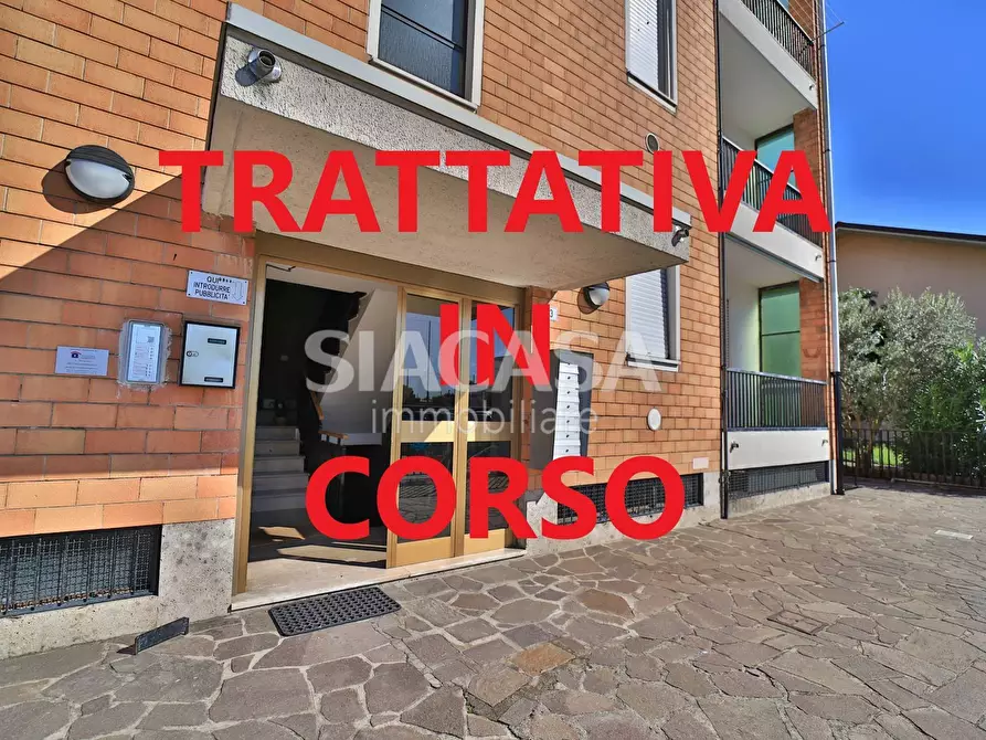 Immagine 1 di Appartamento in vendita  in via San Cornelio e Cipriano a Carnate