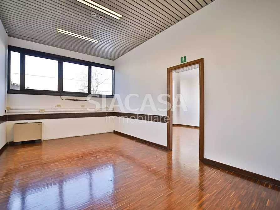 Immagine 3 di Capannone industriale in affitto  a Cinisello Balsamo