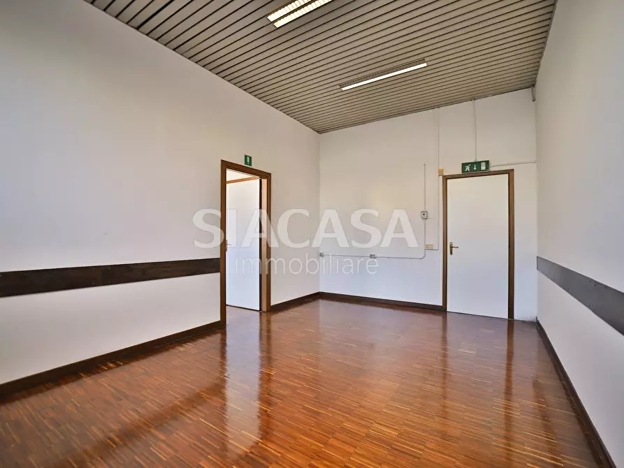 Immagine 4 di Capannone industriale in affitto  a Cinisello Balsamo