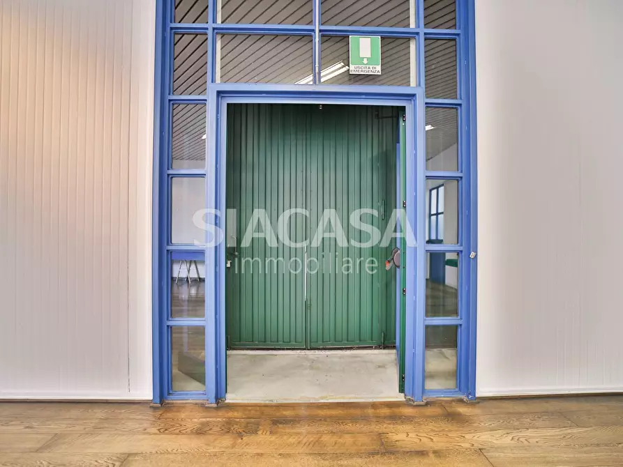 Immagine 14 di Capannone industriale in affitto  a Cinisello Balsamo