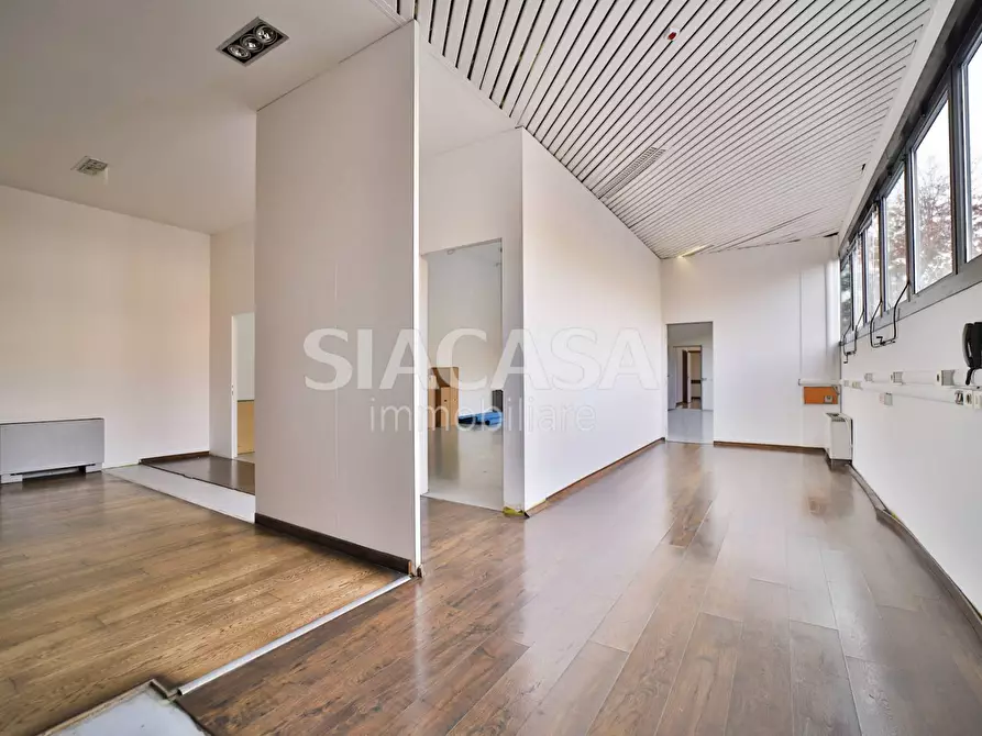 Immagine 15 di Capannone industriale in affitto  a Cinisello Balsamo