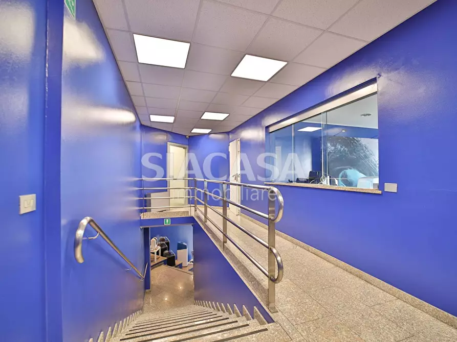 Immagine 21 di Ufficio in affitto  a Cinisello Balsamo