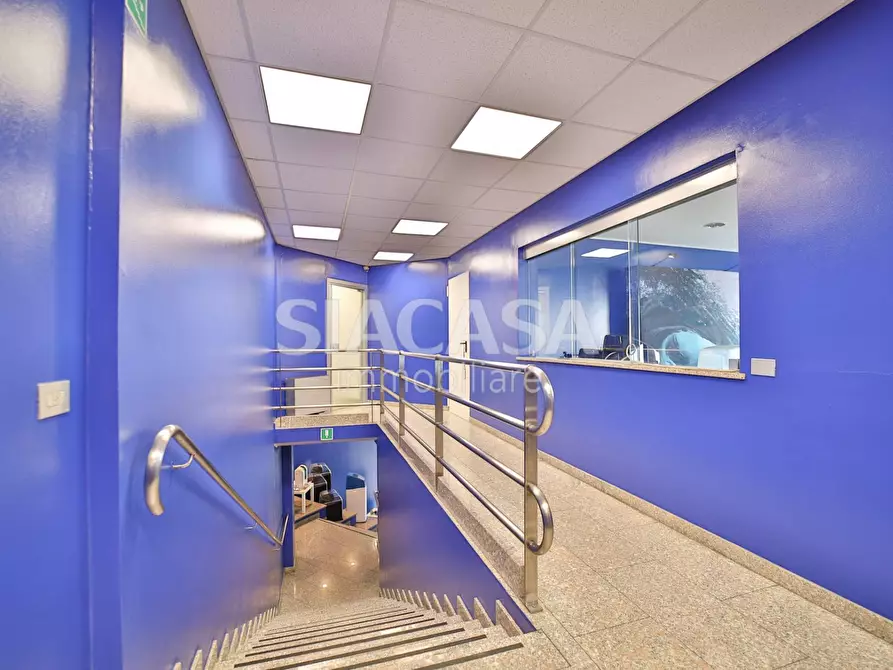 Immagine 22 di Ufficio in affitto  a Cinisello Balsamo