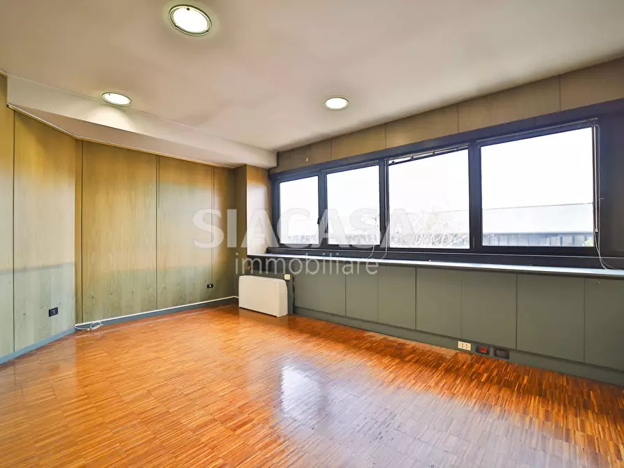 Immagine 24 di Capannone industriale in affitto  a Cinisello Balsamo