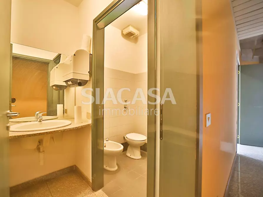 Immagine 29 di Capannone industriale in affitto  a Cinisello Balsamo