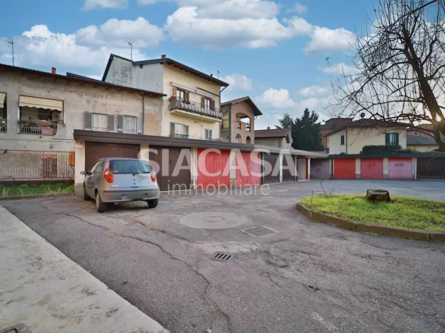 Immagine 14 di Appartamento in vendita  in via Silvio Pellico a Cornate D'adda