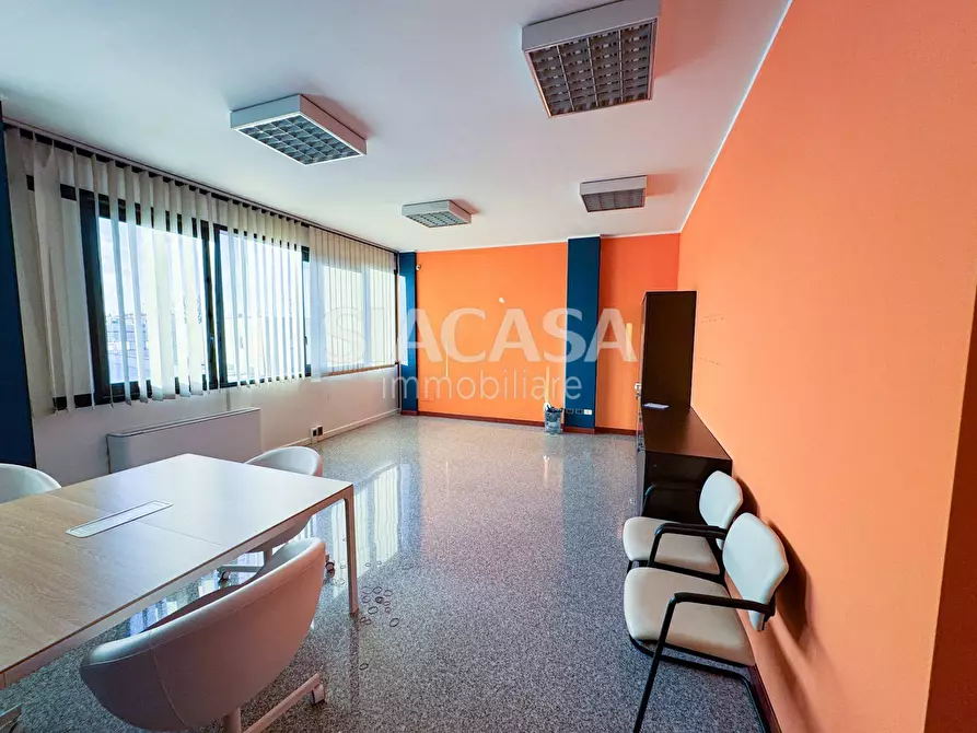 Immagine 4 di Ufficio in affitto  a Cernusco Sul Naviglio