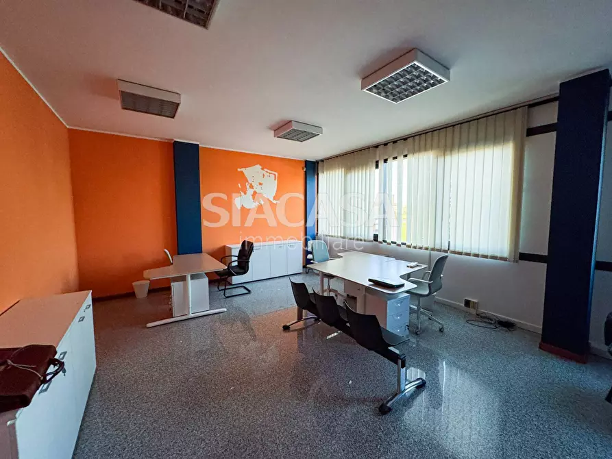 Immagine 7 di Ufficio in affitto  a Cernusco Sul Naviglio