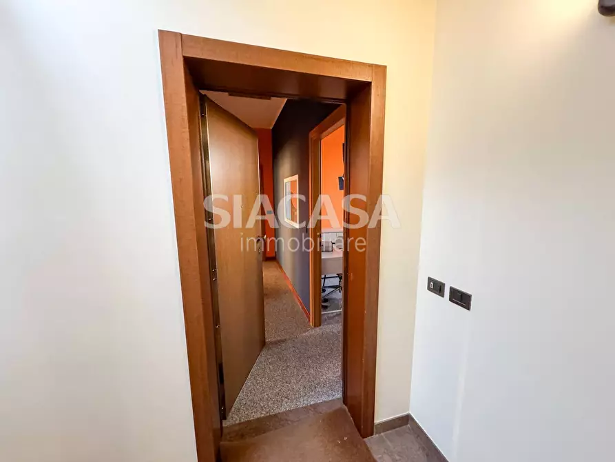 Immagine 11 di Ufficio in affitto  a Cernusco Sul Naviglio