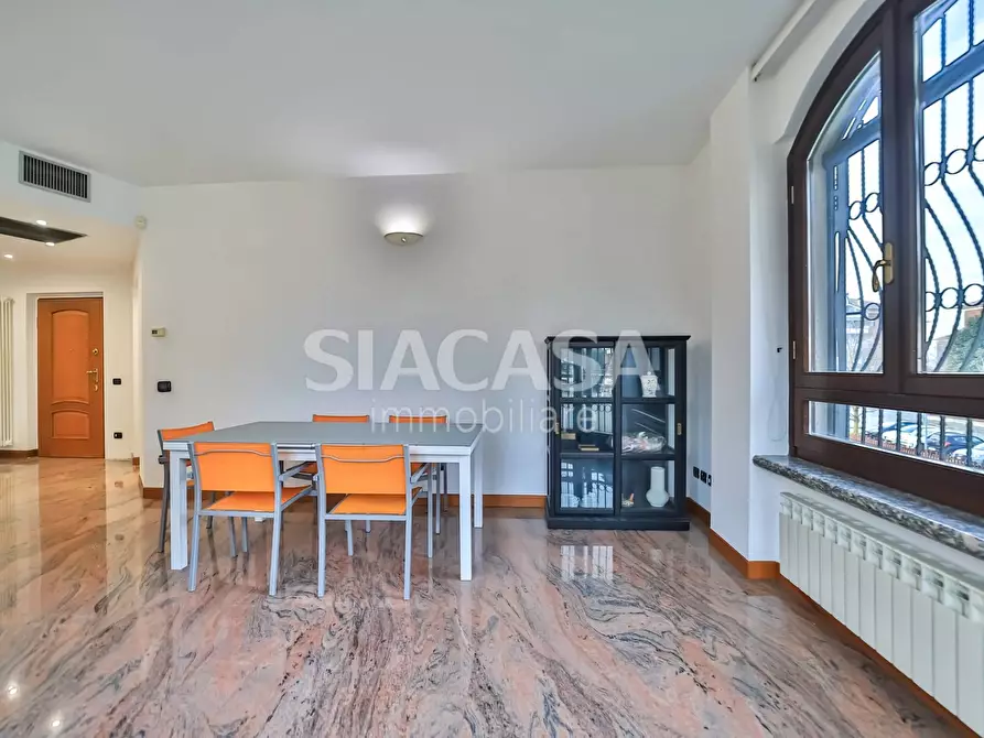 Immagine 1 di Appartamento in vendita  in VIA SALVO D'ACQUISTO a Agrate Brianza