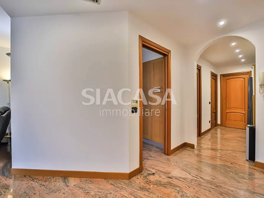 Immagine 5 di Appartamento in vendita  in VIA SALVO D'ACQUISTO a Agrate Brianza