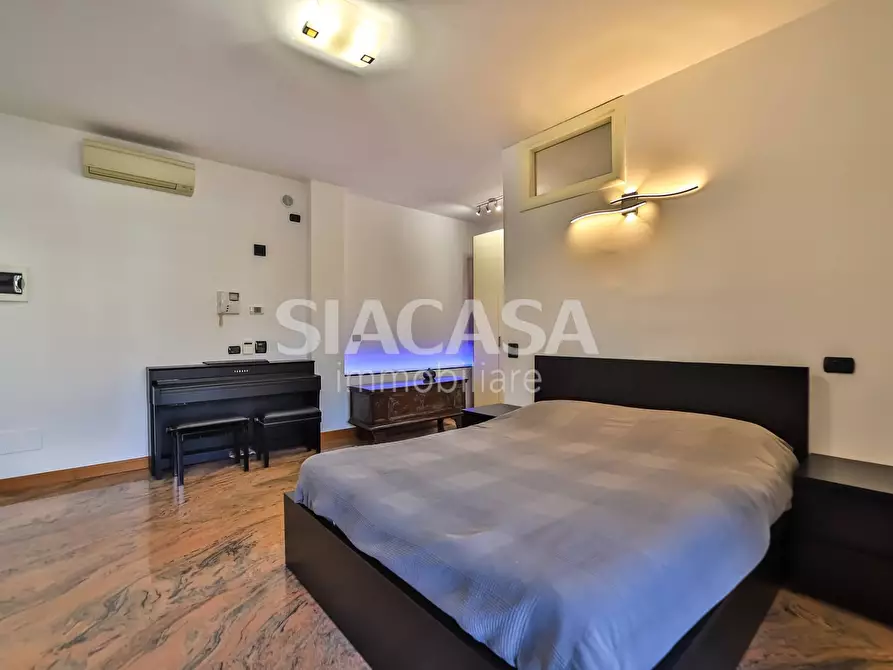 Immagine 10 di Appartamento in vendita  in VIA SALVO D'ACQUISTO a Agrate Brianza