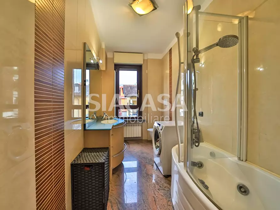 Immagine 25 di Appartamento in vendita  in VIA SALVO D'ACQUISTO a Agrate Brianza