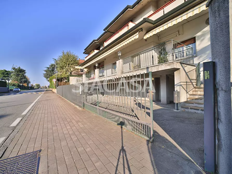 Immagine 6 di Villa in vendita  in Via Vittorio Veneto a Brembate