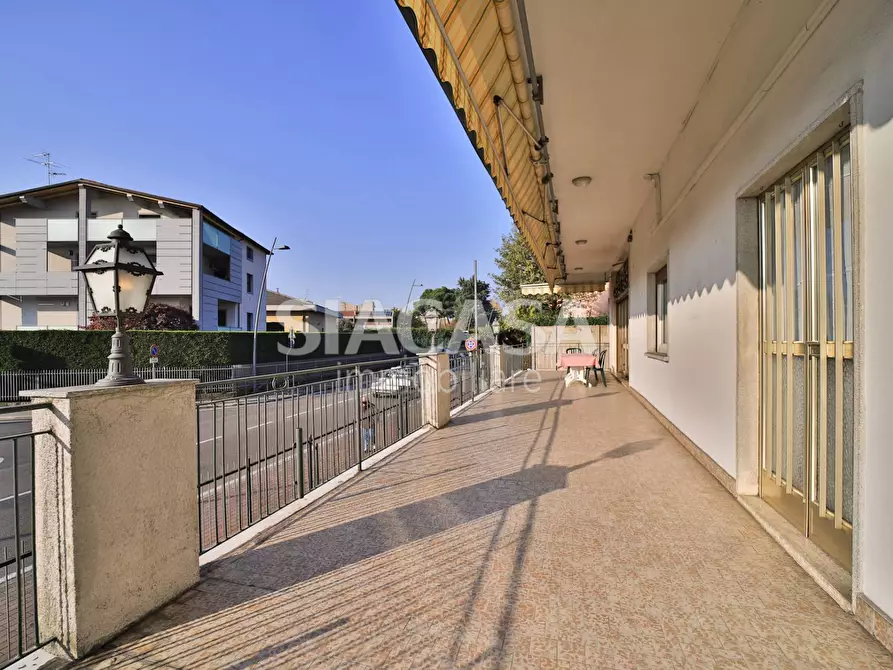 Immagine 7 di Villa in vendita  in Via Vittorio Veneto a Brembate