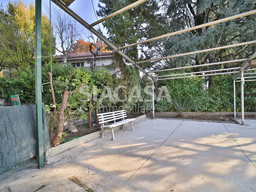 Immagine 8 di Villa in vendita  in Via Vittorio Veneto a Brembate