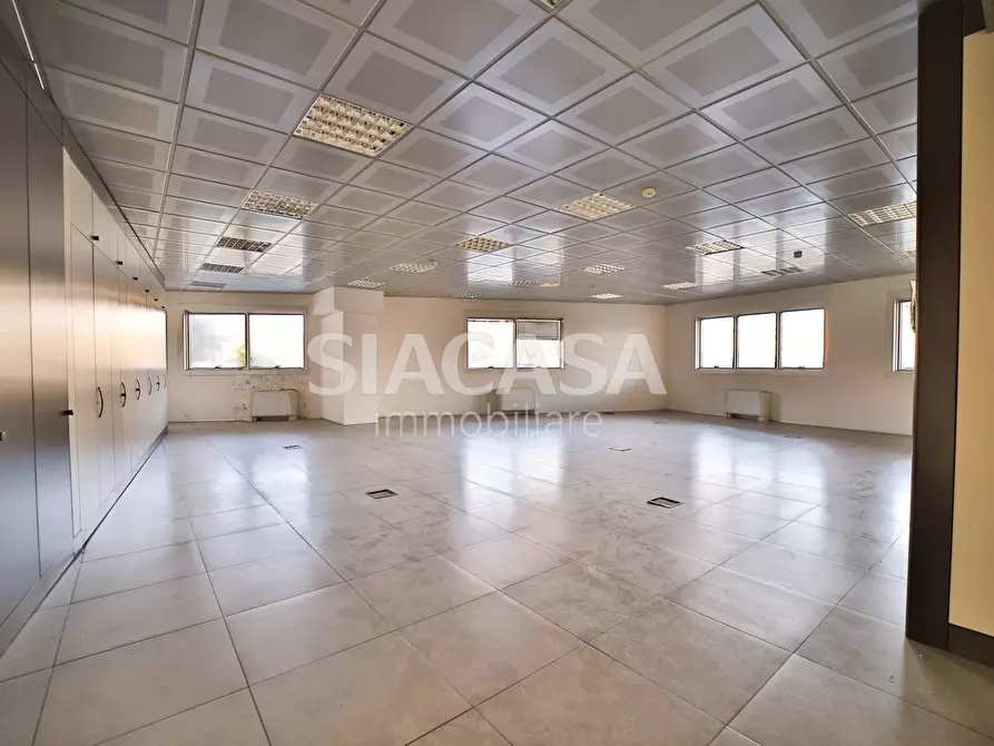 Immagine 1 di Ufficio in affitto  a Telgate