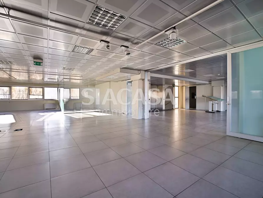 Immagine 23 di Ufficio in affitto  a Telgate