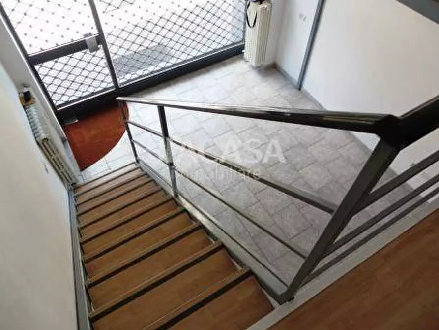 Immagine 5 di Negozio in vendita  a Agrate Brianza