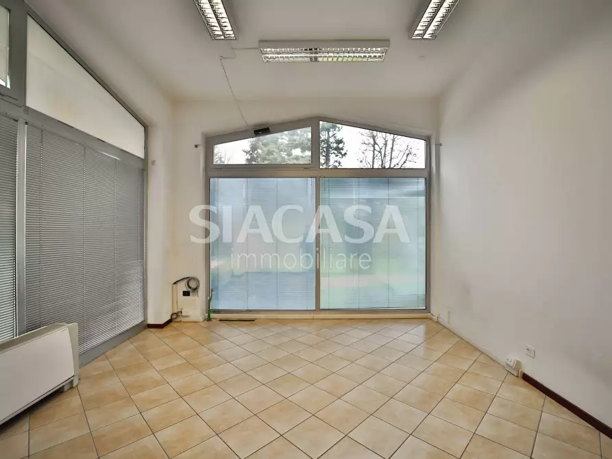 Immagine 13 di Ufficio in affitto  in Segrate a Segrate