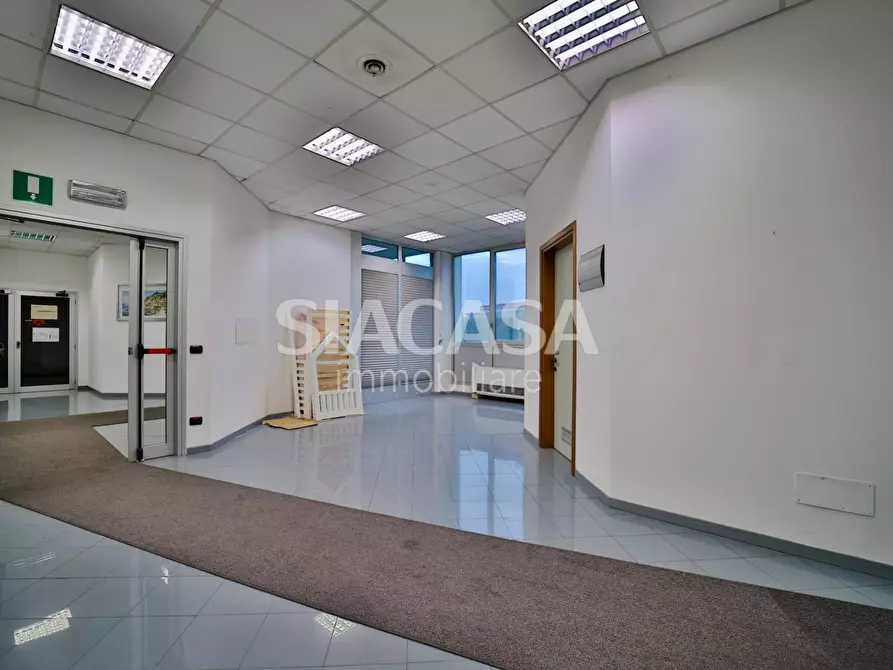 Immagine 4 di Ufficio in affitto  in Segrate a Segrate