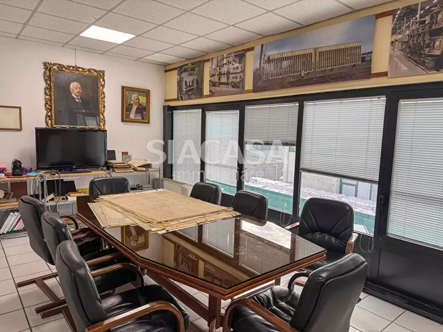 Immagine 3 di Capannone industriale in vendita  a Vimercate