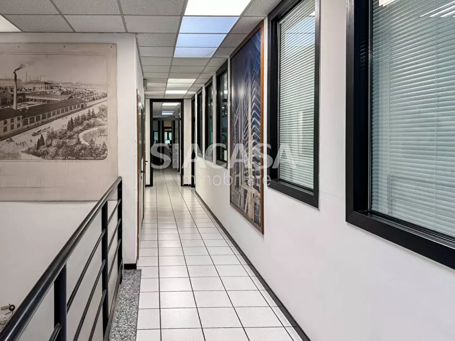 Immagine 4 di Capannone industriale in vendita  a Vimercate