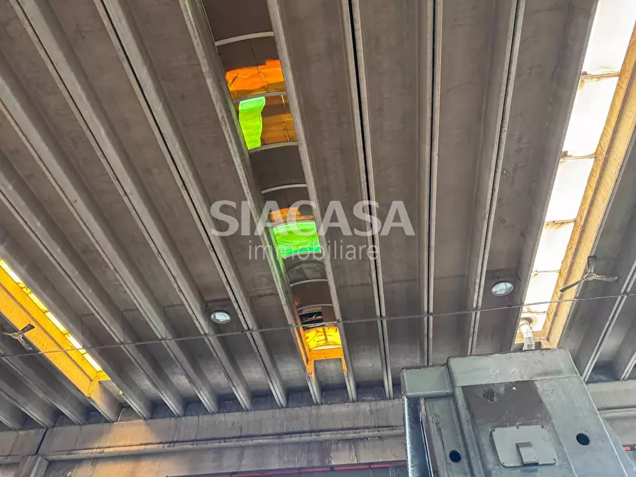 Immagine 10 di Capannone industriale in vendita  a Vimercate