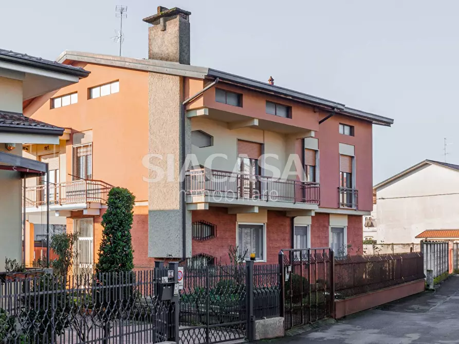 Immagine 1 di Villa in vendita  in Vicolo San Vittore a Mezzago