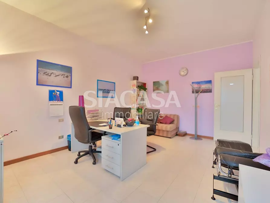 Immagine 2 di Appartamento in vendita  in Via Salvatore Principato a Vimercate