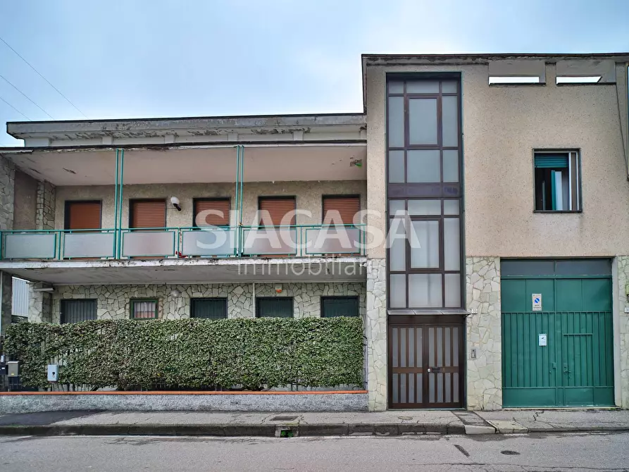 Immagine 2 di Ufficio in vendita  a Cologno Monzese