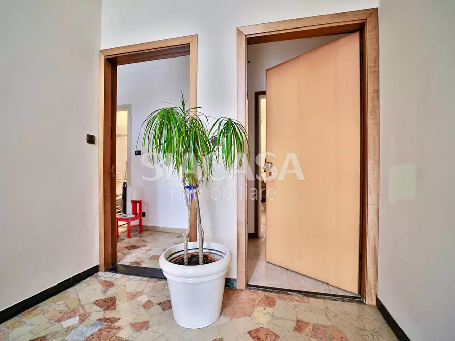 Immagine 6 di Ufficio in vendita  a Cologno Monzese