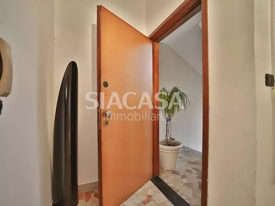 Immagine 8 di Ufficio in vendita  a Cologno Monzese