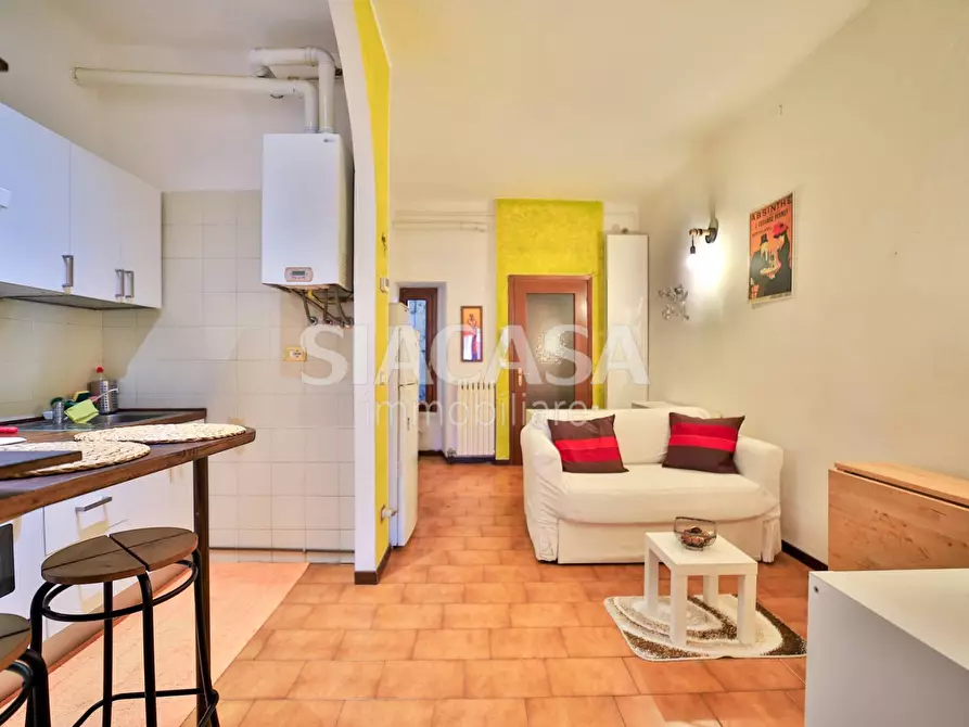 Immagine 3 di Appartamento in vendita  in Via Accademia a Milano