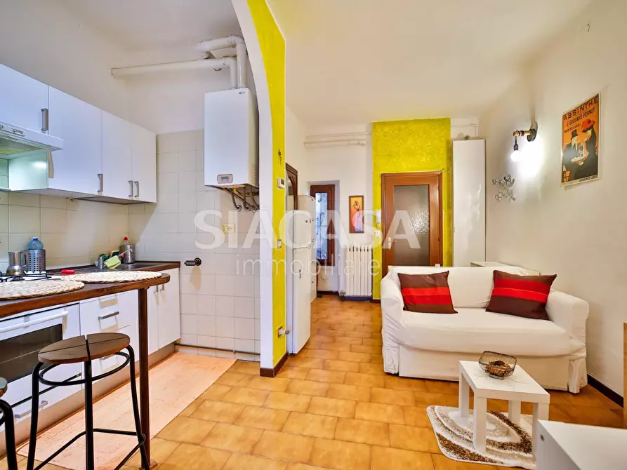 Immagine 26 di Appartamento in vendita  in Via Accademia a Milano