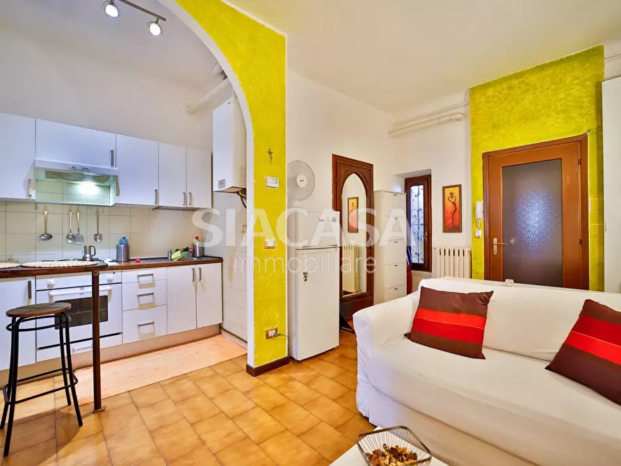 Immagine 27 di Appartamento in vendita  in Via Accademia a Milano