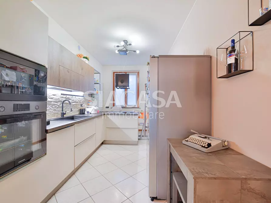 Immagine 9 di Appartamento in vendita  in Via Della Cooperazione a Mezzago