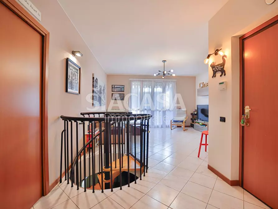 Immagine 12 di Appartamento in vendita  in Via Della Cooperazione a Mezzago