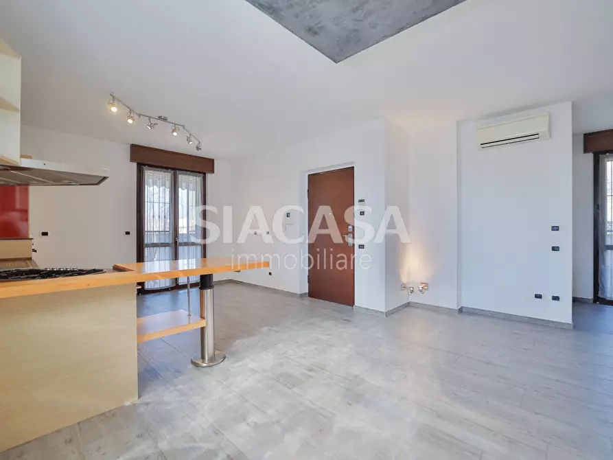 Immagine 23 di Ufficio in affitto  in via delle Industrie a Bernareggio