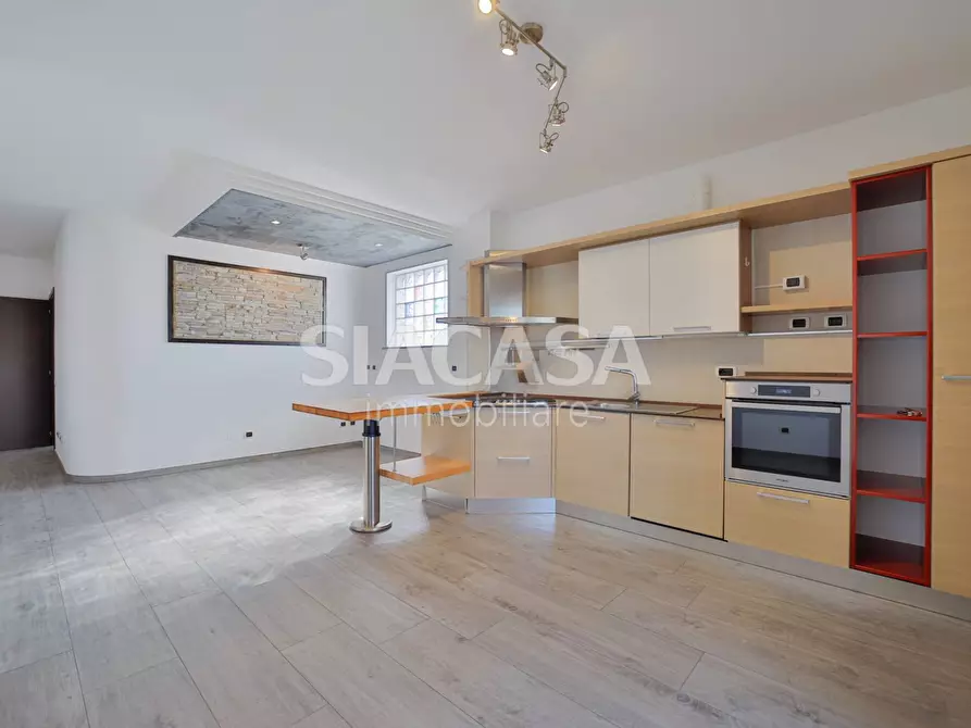 Immagine 24 di Ufficio in affitto  in via delle Industrie a Bernareggio