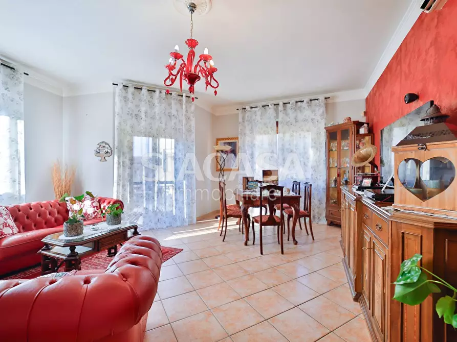 Immagine 1 di Appartamento in vendita  in Piazza Beretta a Sulbiate