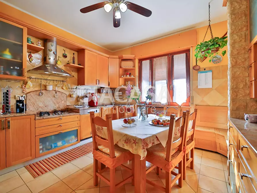 Immagine 9 di Appartamento in vendita  in Piazza Beretta a Sulbiate