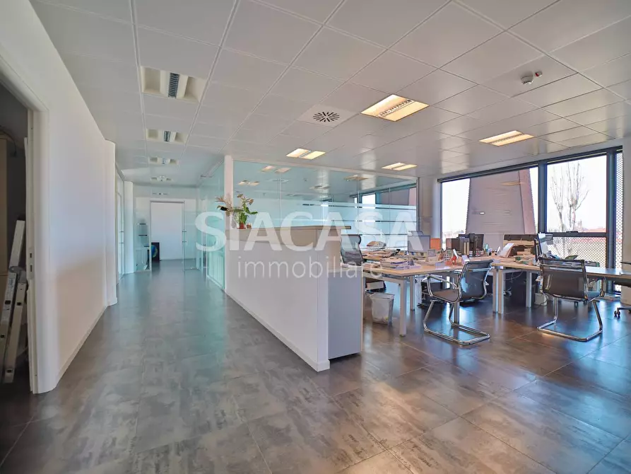 Immagine 7 di Ufficio in affitto  in BERNAREGGIO a Bernareggio