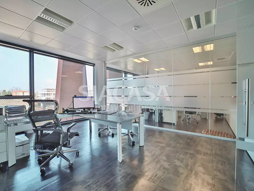 Immagine 10 di Ufficio in affitto  in BERNAREGGIO a Bernareggio