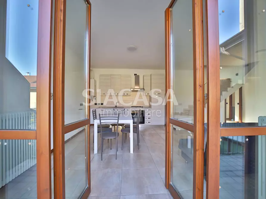 Immagine 7 di Appartamento in vendita  in via Mazzini a Cornate D'adda