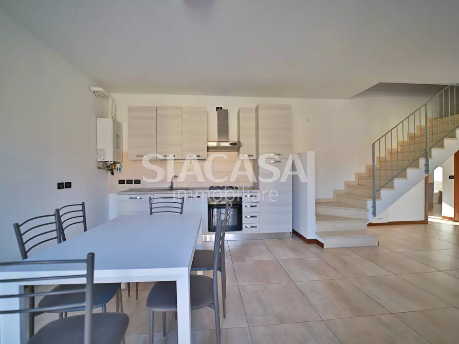 Immagine 8 di Appartamento in vendita  in via Mazzini a Cornate D'adda