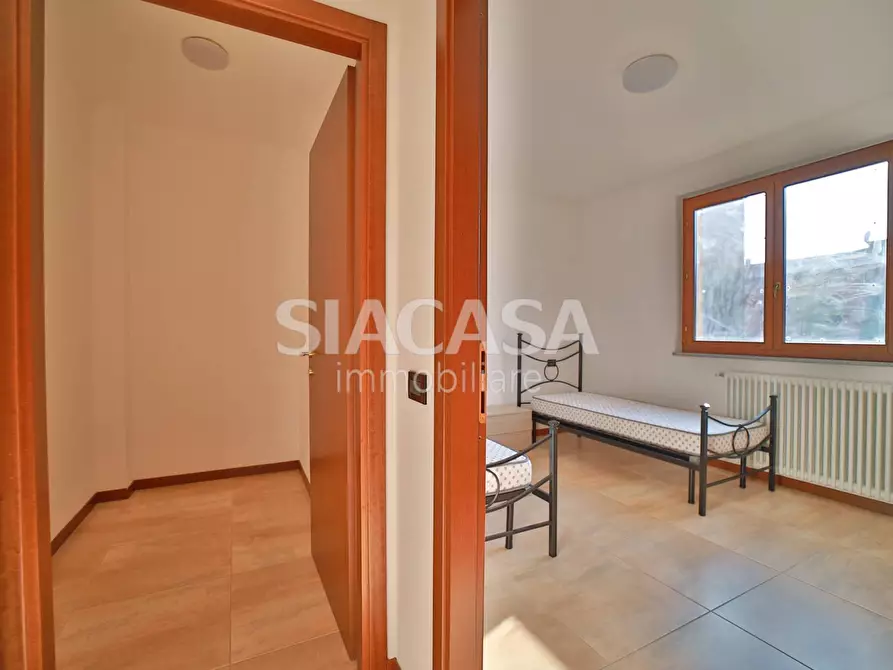 Immagine 14 di Appartamento in vendita  in via Mazzini a Cornate D'adda